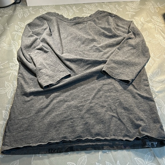 Ladies Aesport T-Shirt. - Picture 4 of 4